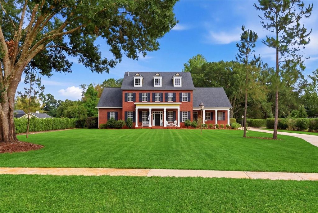 Image 3 of property listing at 2635 TRYON PLACE, Windermere, FL 34786