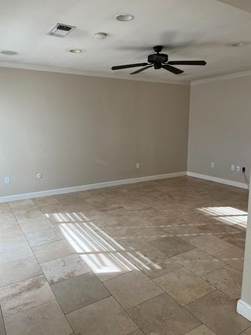 533 N 1st Ave, Oakdale, CA 95361