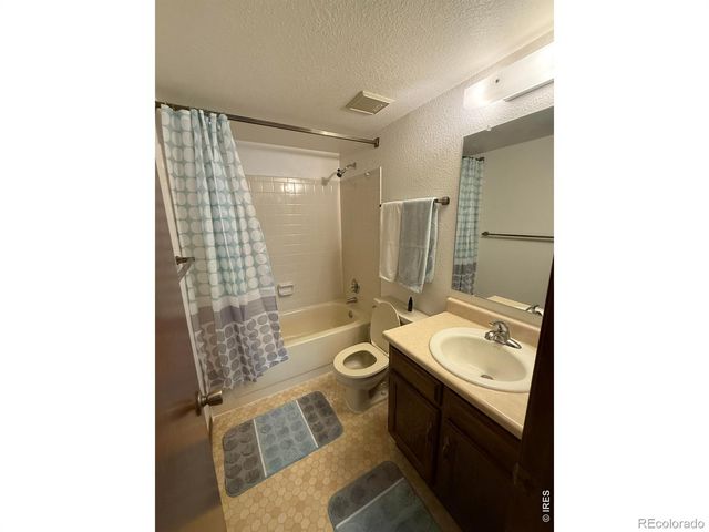 6239 Willow Lane, Boulder, CO 80301
