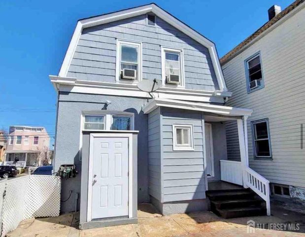 421 brace Avenue, Perth Amboy, NJ 08861