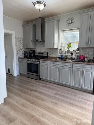 421 brace Avenue, Perth Amboy, NJ 08861