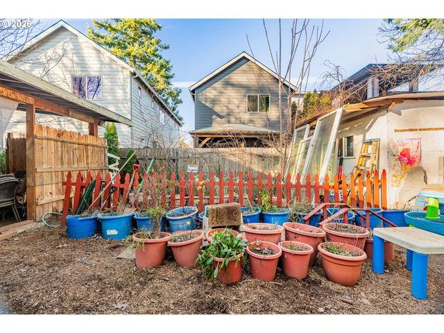 16901 Se IVON St, Portland, OR 97236