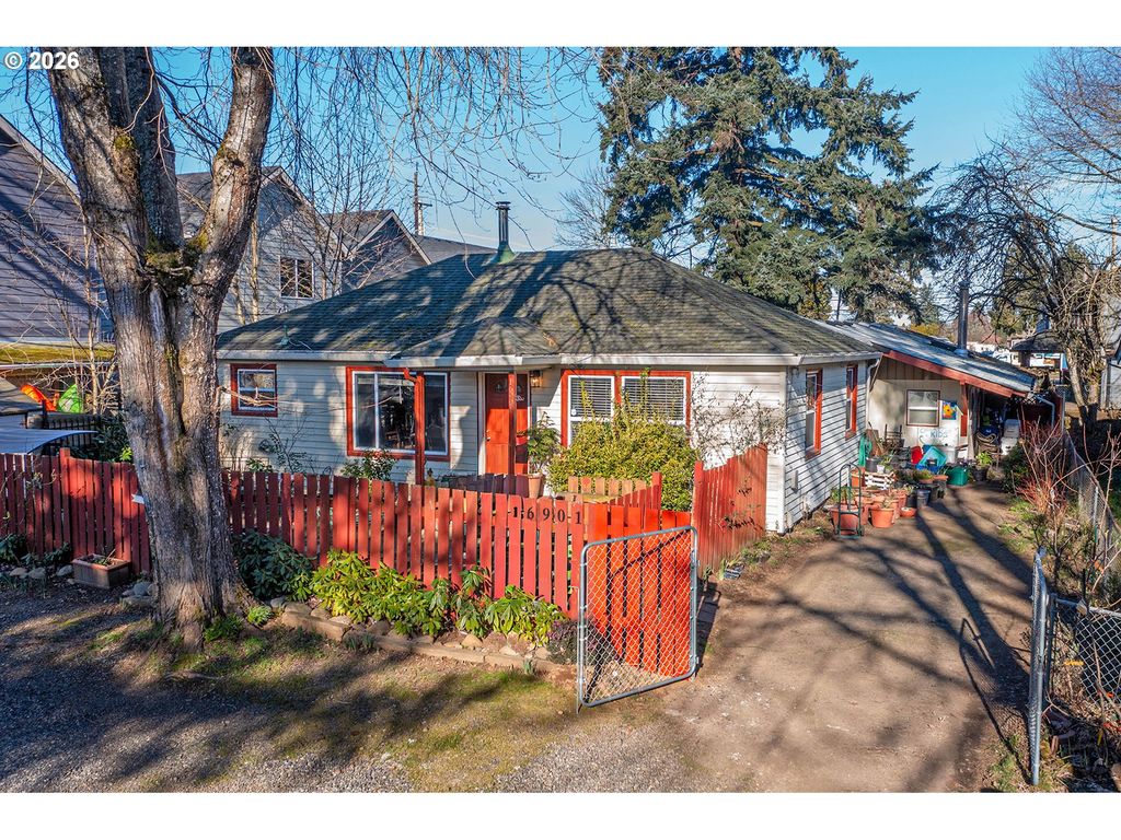 16901 Se IVON St, Portland, OR 97236