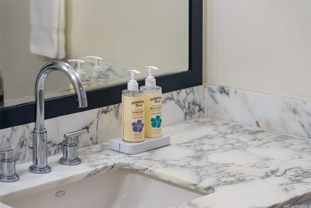 410 Atkinson Drive 3004, Honolulu, HI 96814