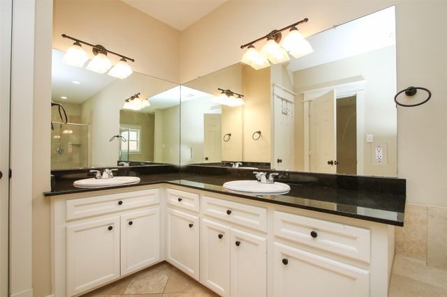 5006 Blossom Street, Houston, TX 77007