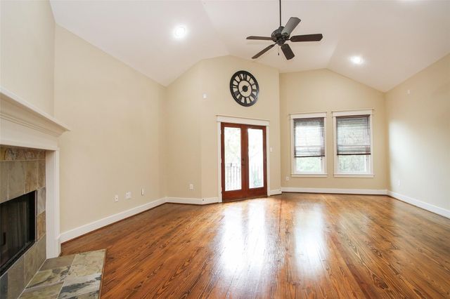 5006 Blossom Street, Houston, TX 77007