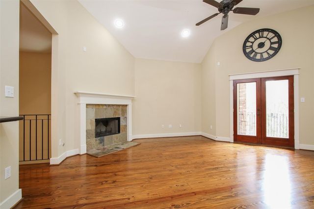 5006 Blossom Street, Houston, TX 77007