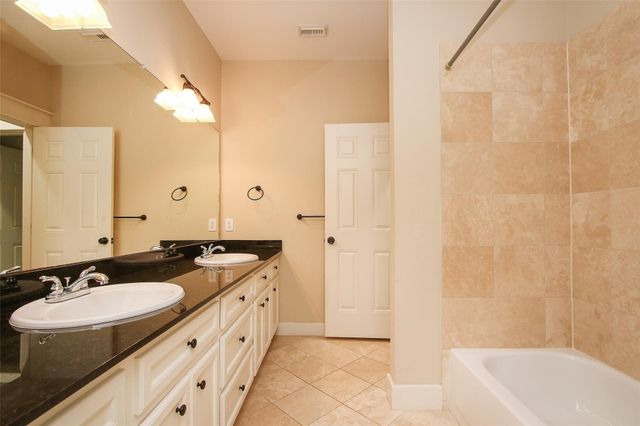 5006 Blossom Street, Houston, TX 77007