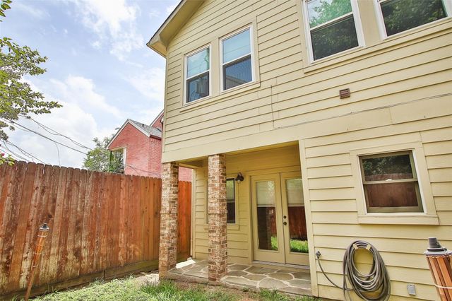 5006 Blossom Street, Houston, TX 77007