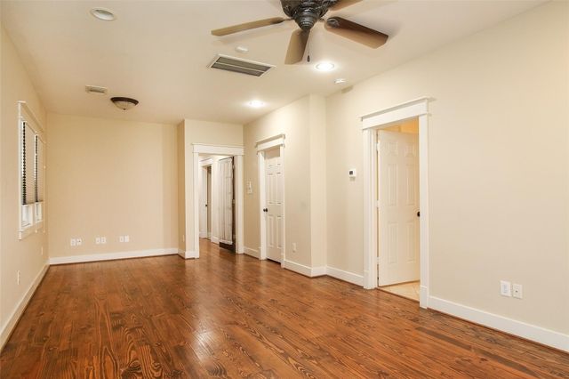 5006 Blossom Street, Houston, TX 77007