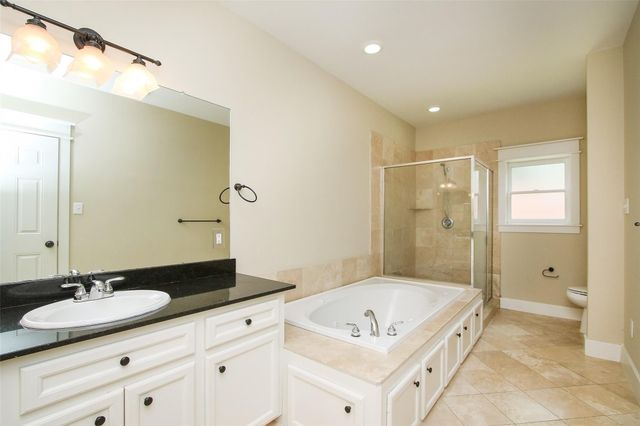 5006 Blossom Street, Houston, TX 77007
