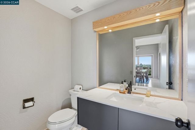 132 Rudgear Dr, Walnut Creek, CA 94596