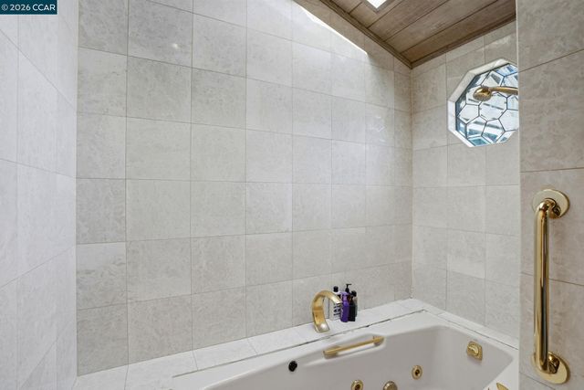 132 Rudgear Dr, Walnut Creek, CA 94596