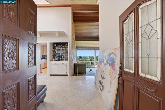 132 Rudgear Dr, Walnut Creek, CA 94596