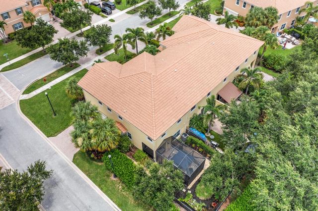 4559 Cadiz Circle, Palm Beach Gardens, FL 33418