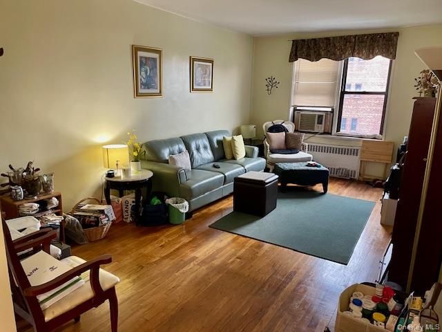 48-21 40th Street 4B, Sunnyside, NY 11104