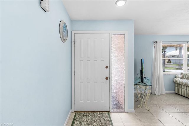 3122 SE 22nd PL, Cape Coral, FL 33904