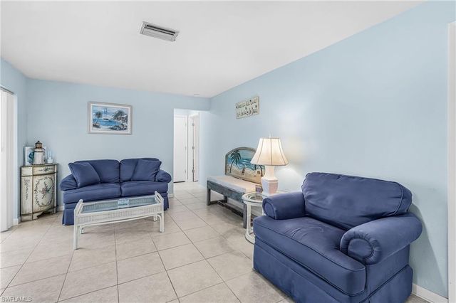 3122 SE 22nd PL, Cape Coral, FL 33904