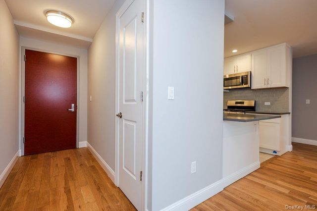 661 W Broadway 504, Long Beach, NY 11561