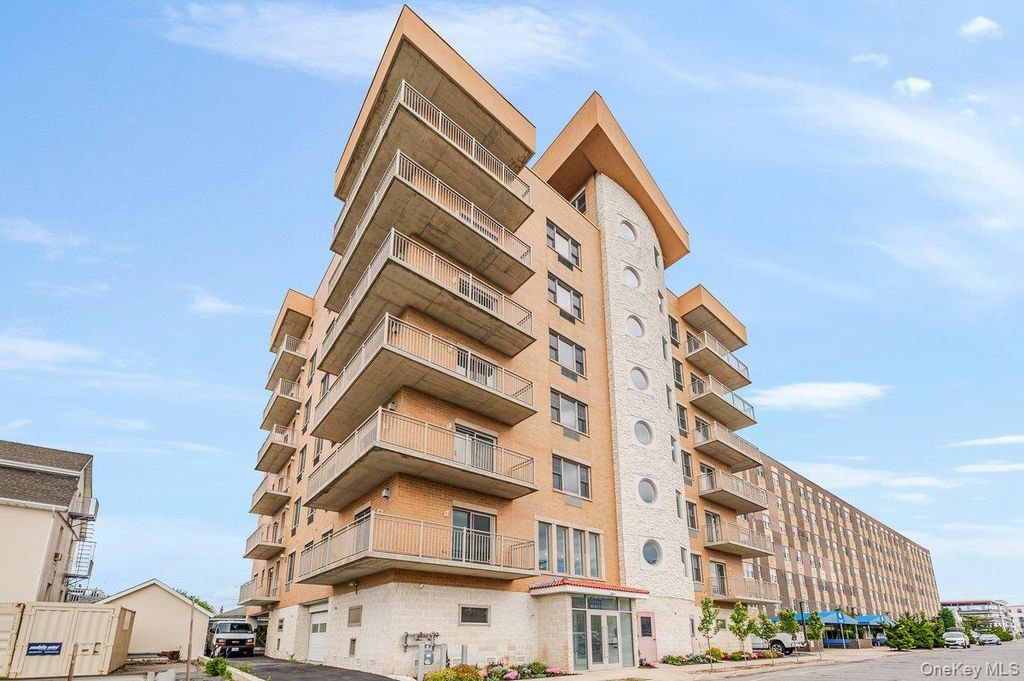 661 W Broadway 504, Long Beach, NY 11561