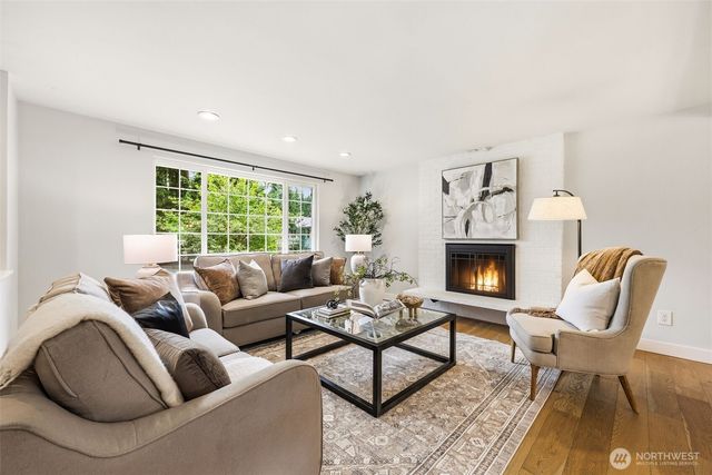 13910 120th Avenue NE, Kirkland, WA 98034