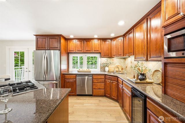 13910 120th Avenue NE, Kirkland, WA 98034