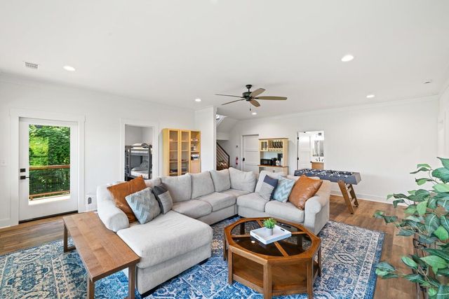 71 Laurel Creek Way, Blue Ridge, GA 30513