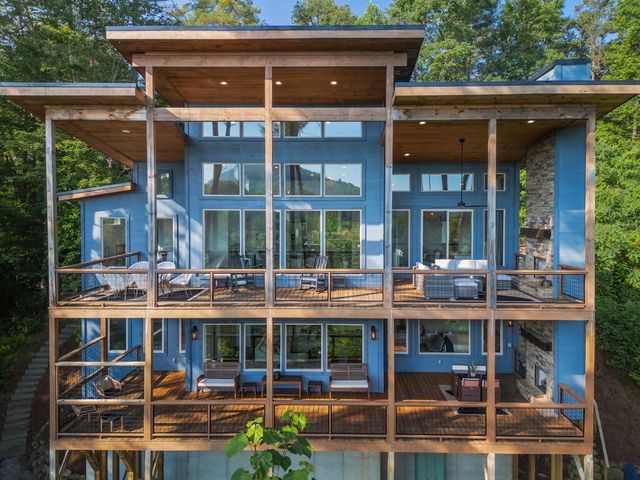 71 Laurel Creek Way, Blue Ridge, GA 30513