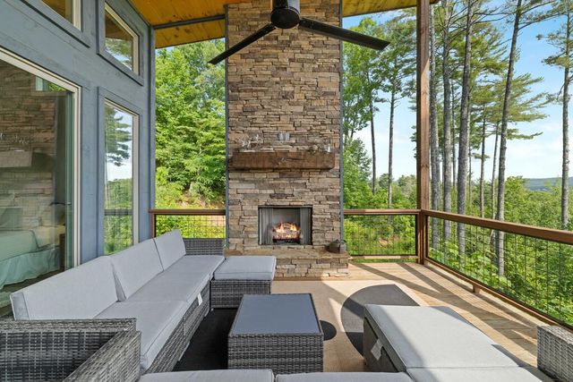71 Laurel Creek Way, Blue Ridge, GA 30513