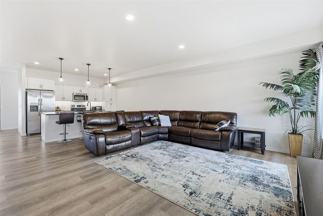 1158 Dahnovan Drive, North Liberty, IA 52317