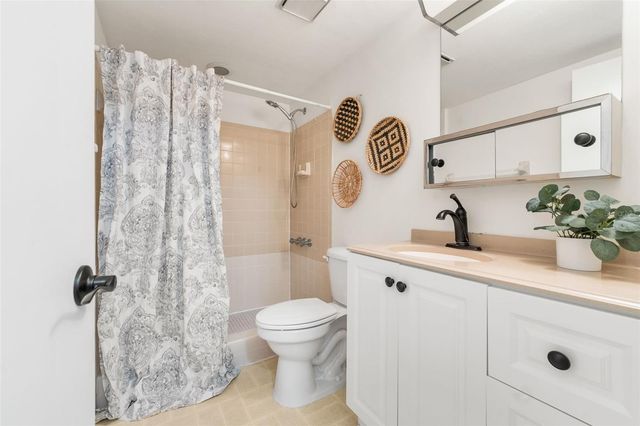 1901 SW 74TH TERRACE, Gainesville, FL 32607