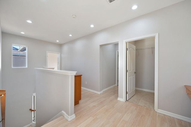 207 W Moraga St, Tracy, CA 95391