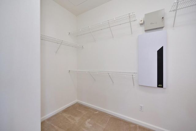 207 W Moraga St, Tracy, CA 95391