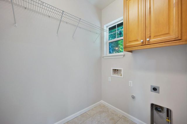 207 W Moraga St, Tracy, CA 95391