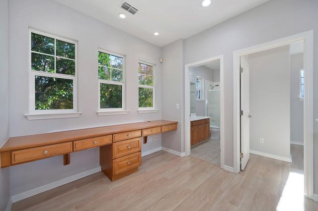 207 W Moraga St, Tracy, CA 95391