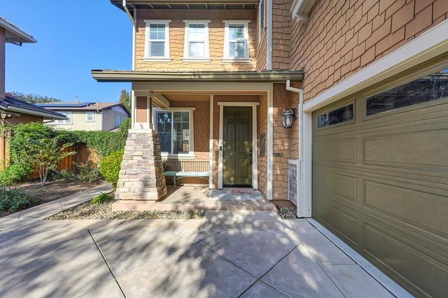 207 W Moraga St, Tracy, CA 95391