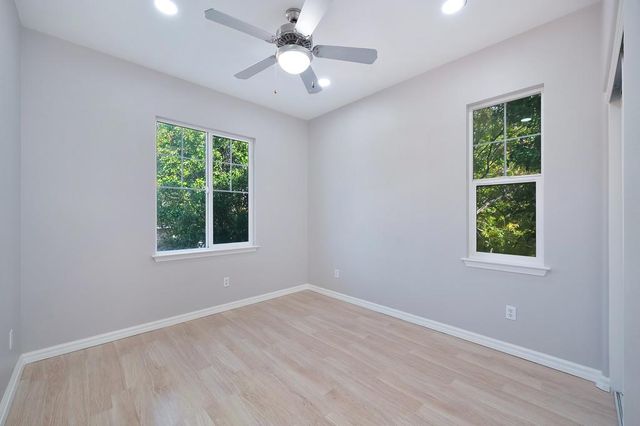 207 W Moraga St, Tracy, CA 95391