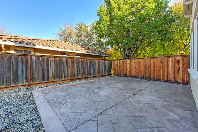 207 W Moraga St, Tracy, CA 95391