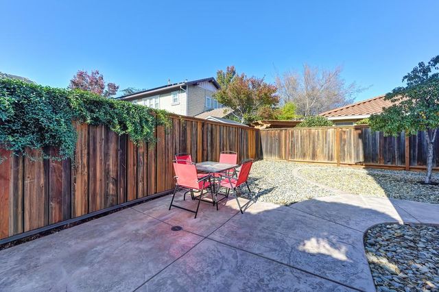 207 W Moraga St, Tracy, CA 95391