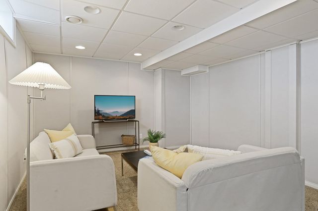 4436 Zenith Avenue S, Minneapolis, MN 55410