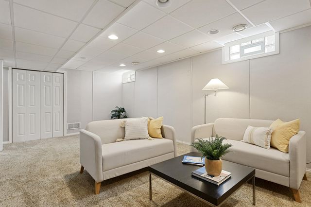 4436 Zenith Avenue S, Minneapolis, MN 55410