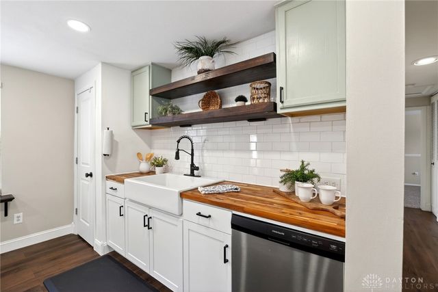 4130 Bronze Leaf Court, Dayton, OH 45424