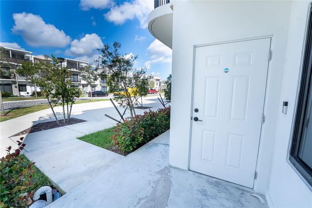 14580 SW 261st St, Homestead, FL 33032