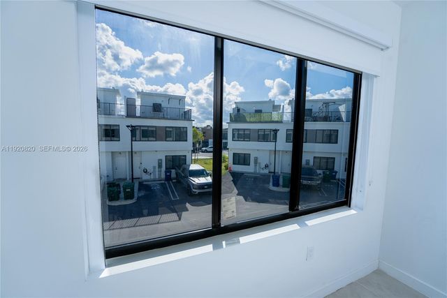 14580 SW 261st St, Homestead, FL 33032