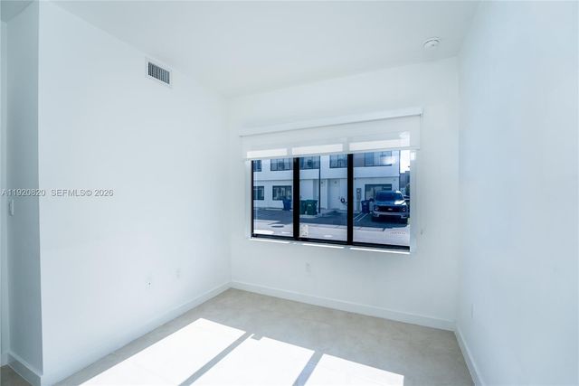 14580 SW 261st St, Homestead, FL 33032