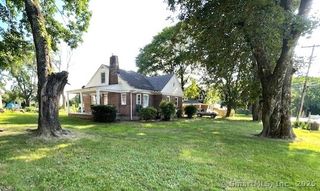 2 Old Salem Road, Norwich, CT 06360