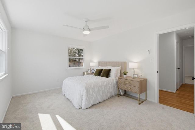 902 ECHOLS ST SE, Vienna, VA 22180