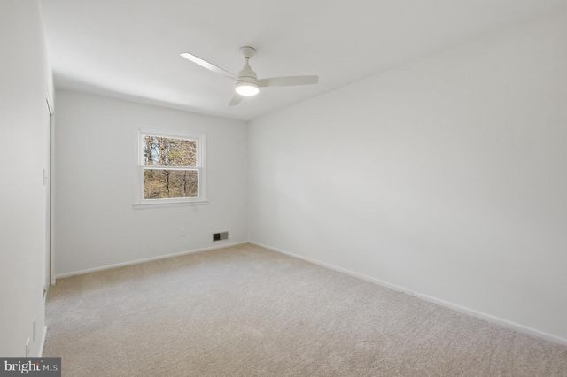 902 ECHOLS ST SE, Vienna, VA 22180