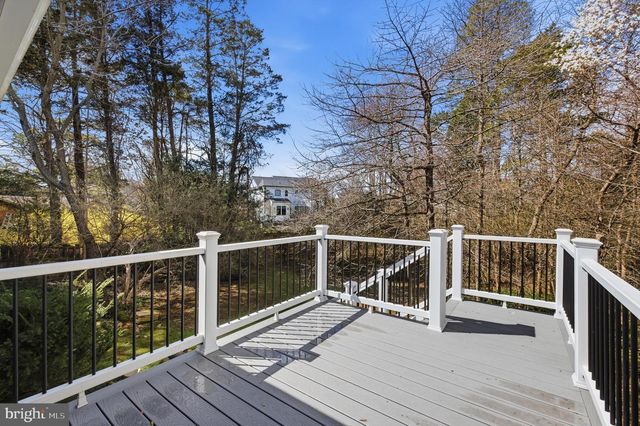 902 ECHOLS ST SE, Vienna, VA 22180