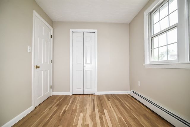 14 Centerville Dr, Salem, NH 03079